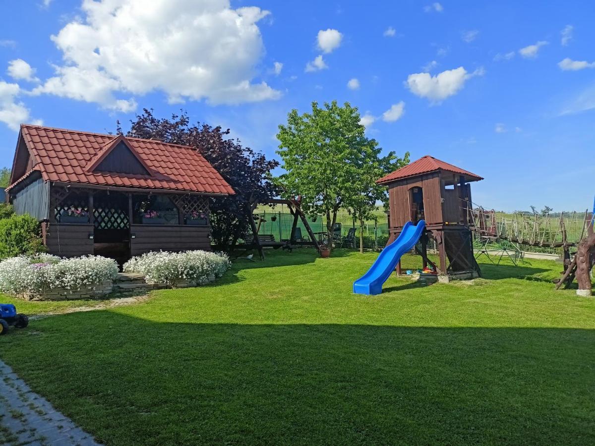 Noclegi U Knutelskich Grywald Exterior foto